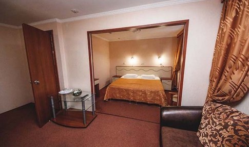 1 категория 2-местный с французской кроватью, 1-3 этаж, фото 1