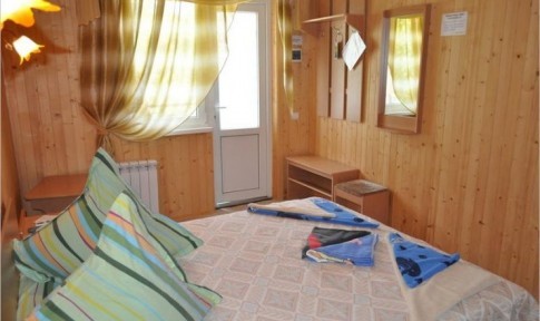Стандартный 2-комнатный 2-местный деревянный коттедж, фото 1